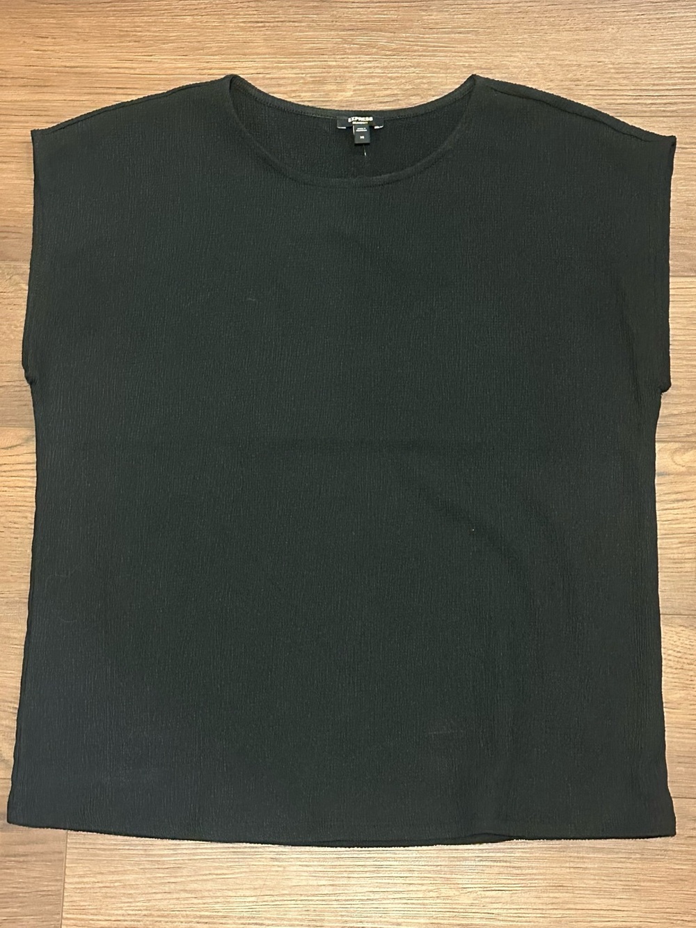 Express Black Short-Sleeve Ribbed Tee - Picture 5 of 5